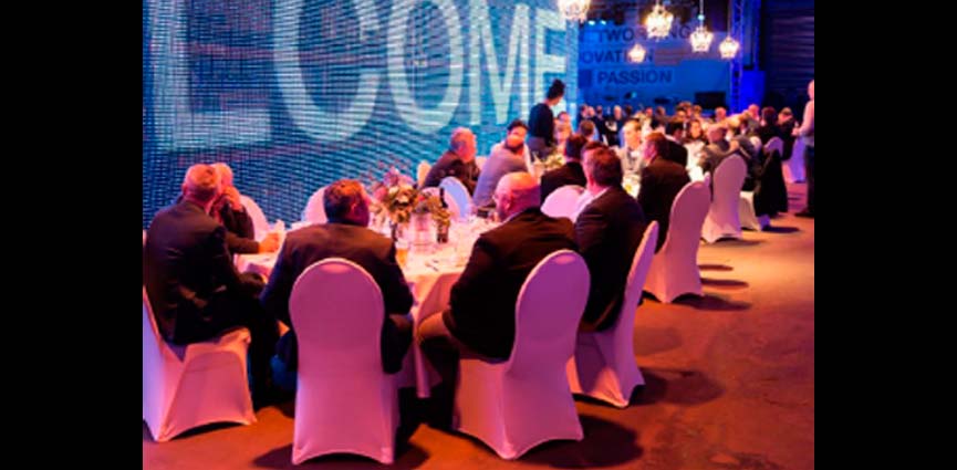ASK Chemicals celebra el 10º aniversario de su planta piloto de fundición junto con clientes, asociados y empleados.