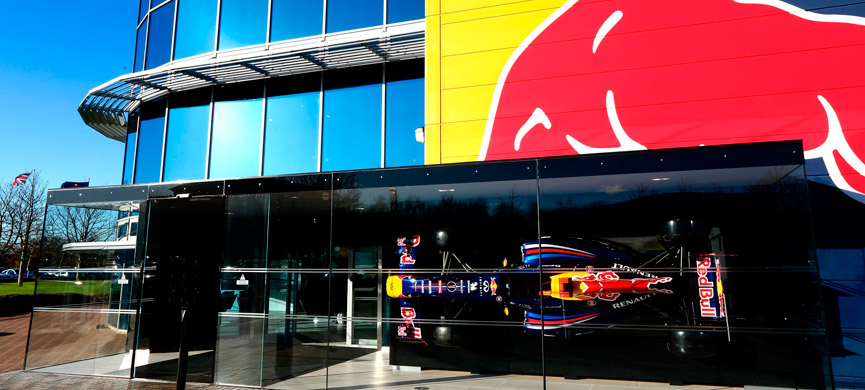 Hexagon Manufacturing Intelligence permanece en pista con Red Bull Racing